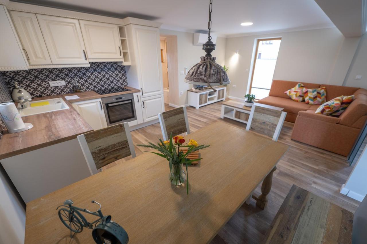 Holiday Home Virida, App Leopold III Ivancna Gorica Εξωτερικό φωτογραφία